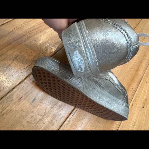 Vans Silver metallic old skool lace up sneakers - Picture 7 of 7